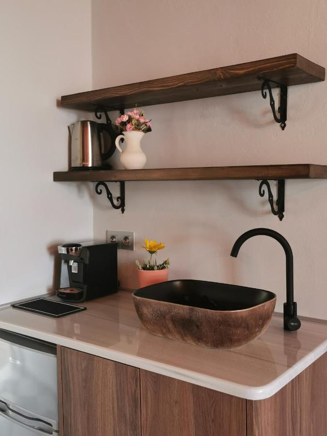 Terracotta Boutique Beach Studios Mithimna Luaran gambar