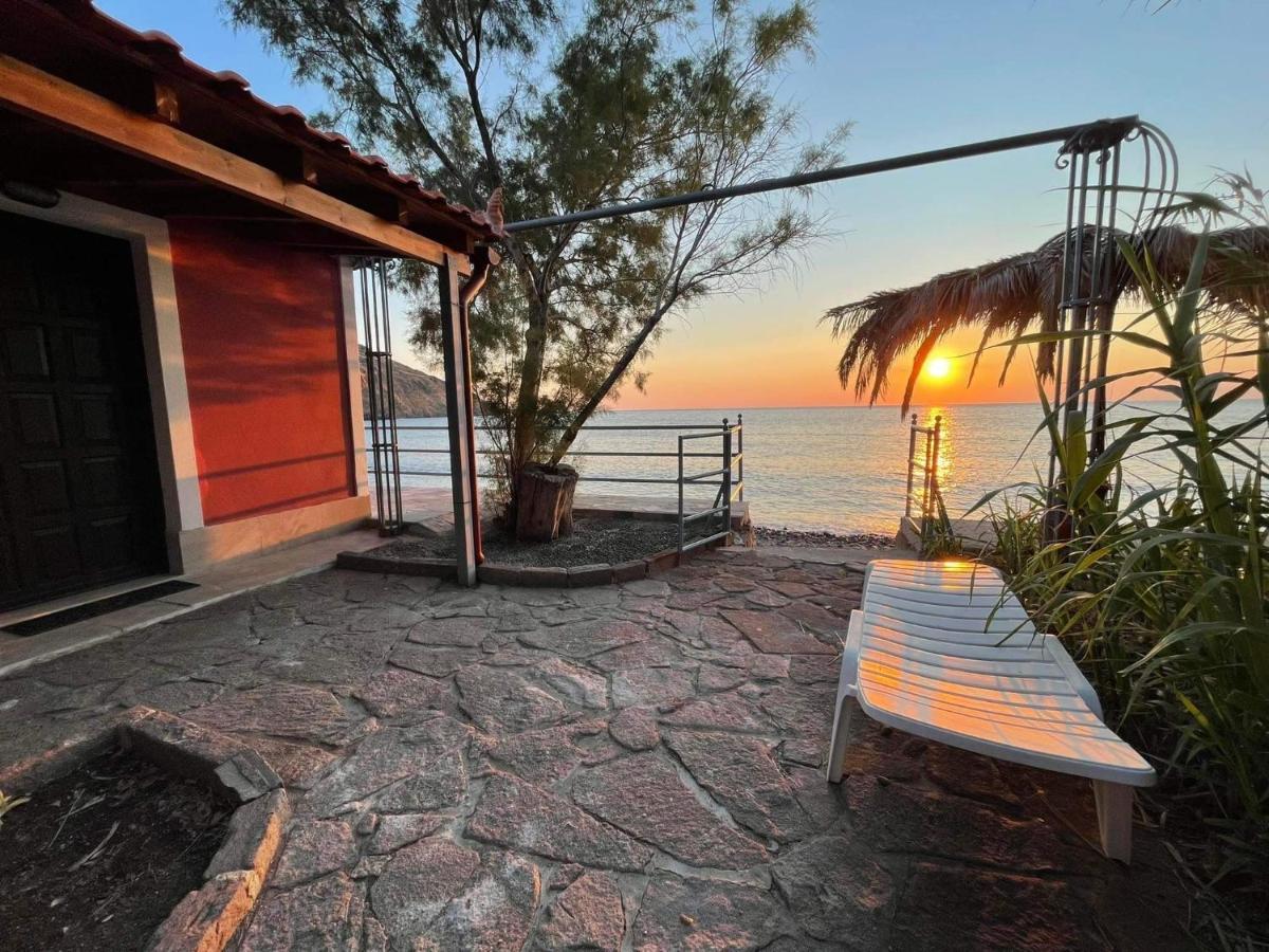 Terracotta Boutique Beach Studios Mithimna Luaran gambar